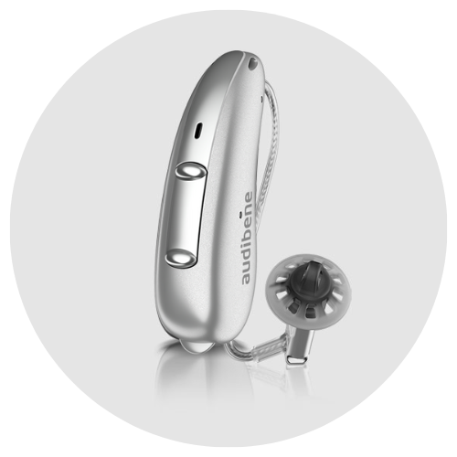 Zilver audibene achter-het-oor gehoorapparaat op batterijen