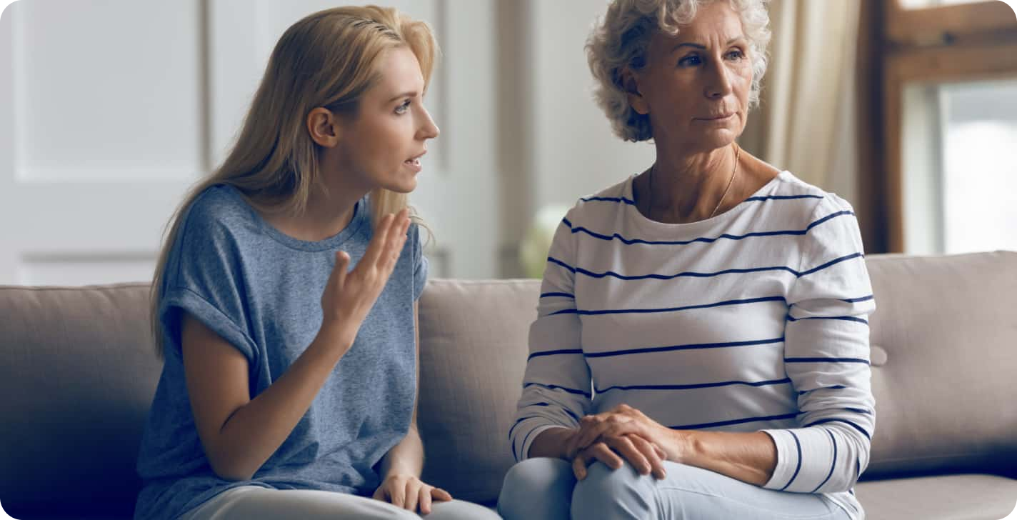 Moeder en dochter waarbij de moeder dochter niet meer verstaat